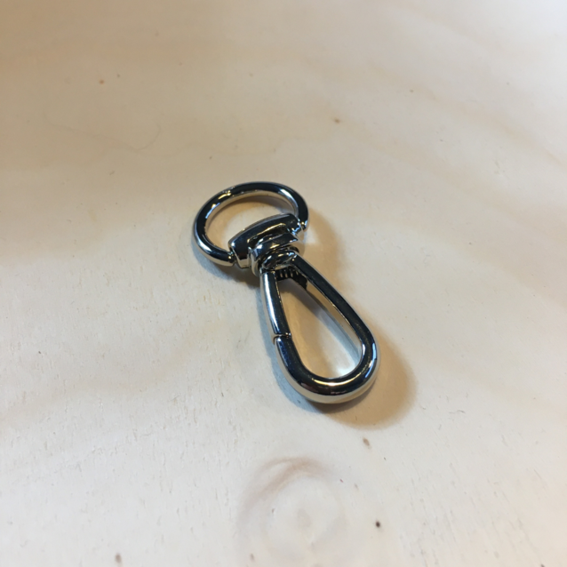 Musketonhaak - doorvoer 15 mm