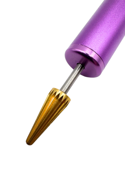 Stylo applicateur pour la pose de la teinture de tranche
